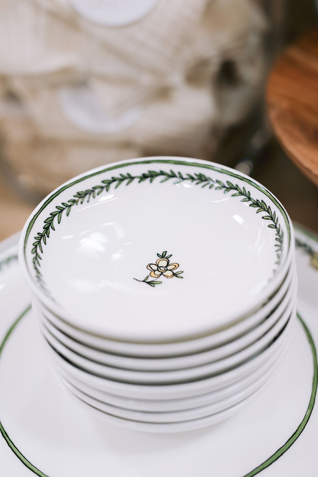 Daisy Chain Canapé Dish Set - Foundation Goods